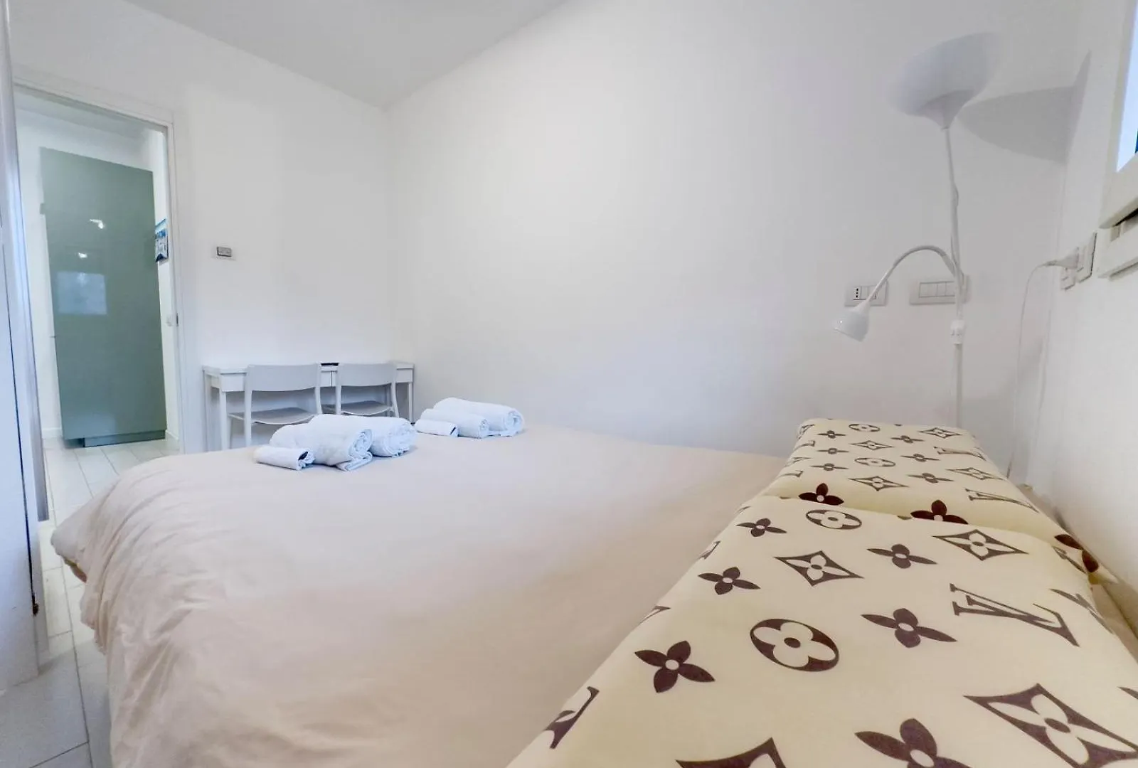 Amazing 3 Bedroom Apartment Next Rho Fiera ميلان