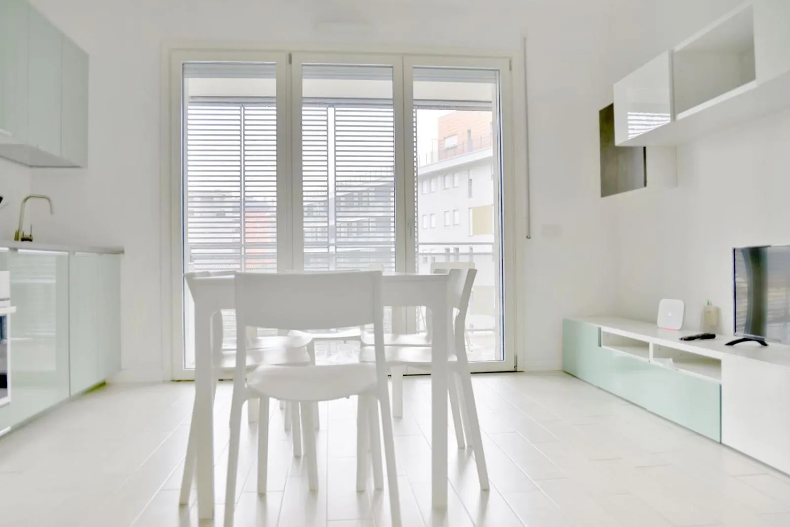Amazing 3 Bedroom Apartment Next Rho Fiera ميلان