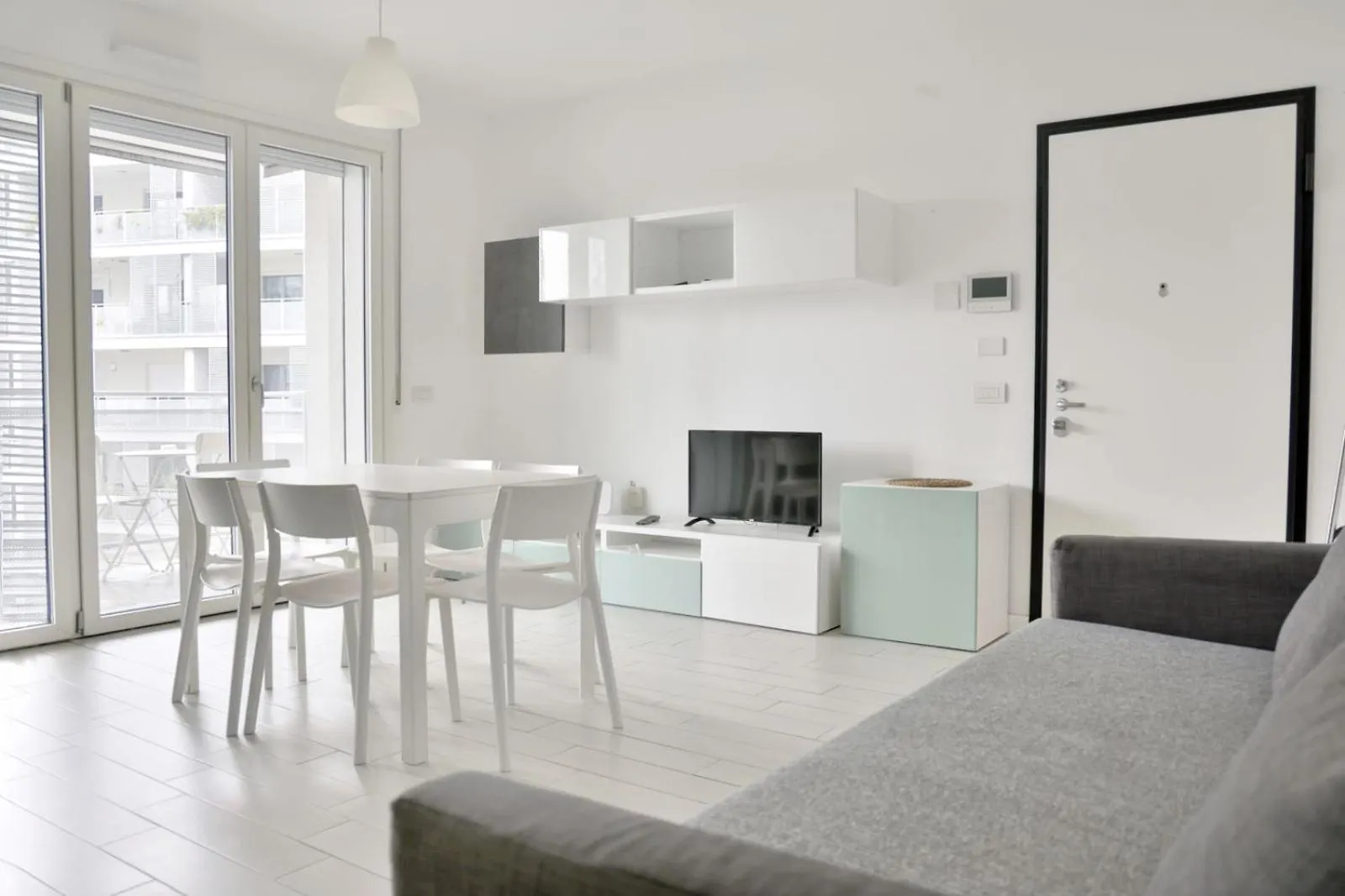 Amazing 3 Bedroom Apartment Next Rho Fiera Milan